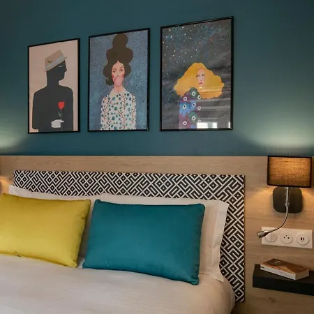 Bristol Hotell 3*