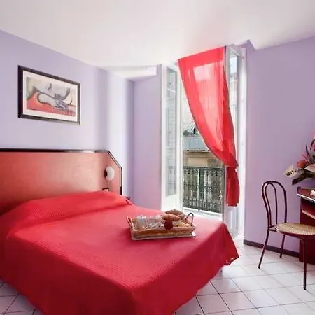 Bristol Hotell 3*